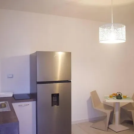 Bed & Breakfast Yllen Avola